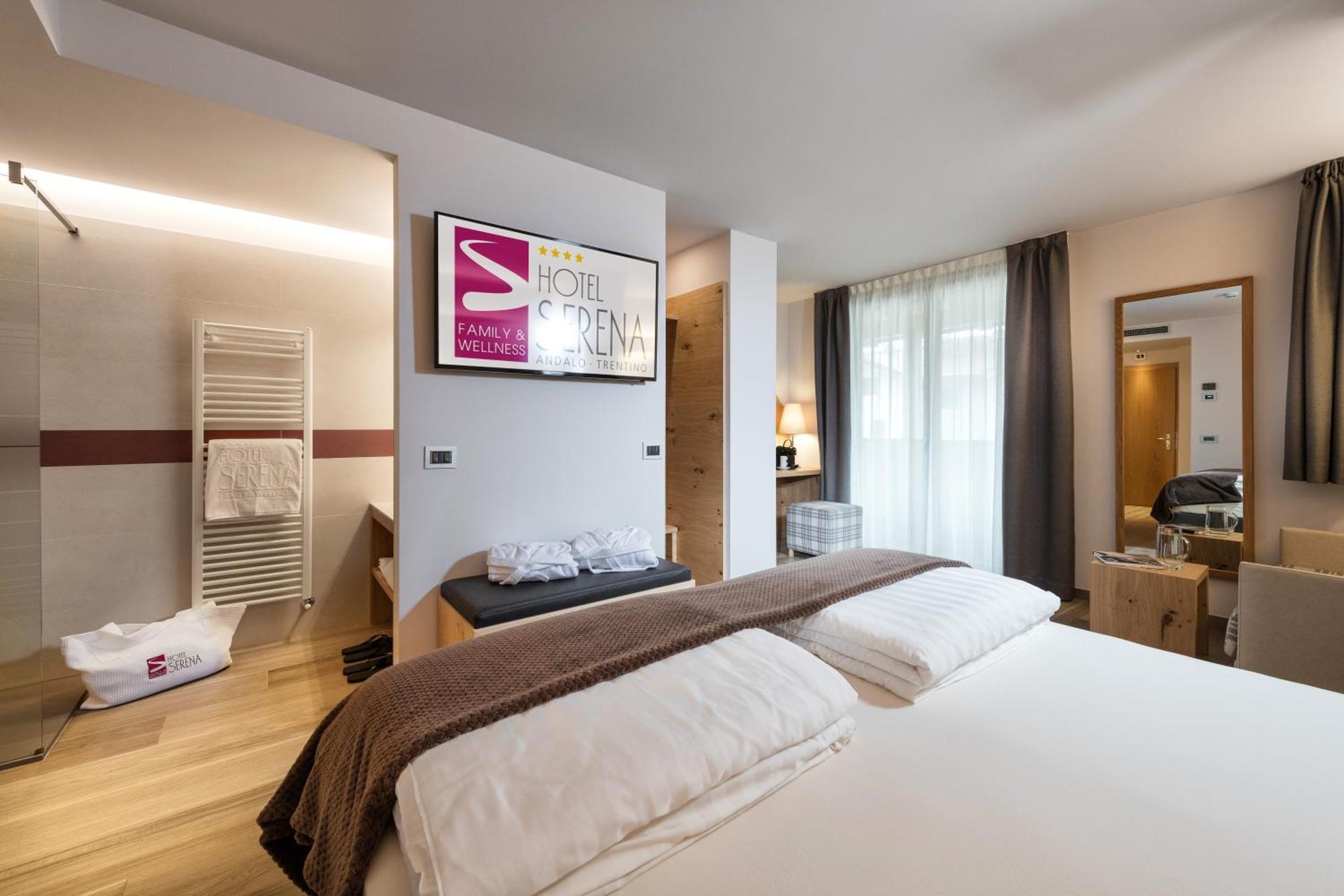 Deluxe Triple Room,1559498749:JPEG