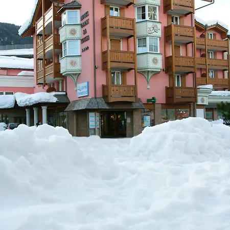Hotel Garni La Roccia-3